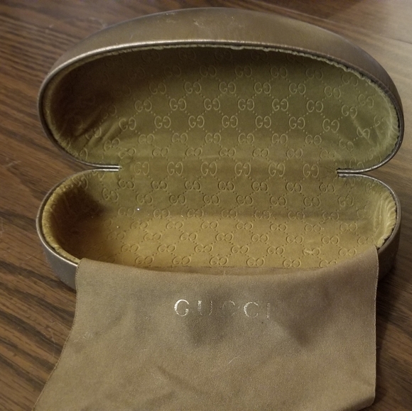Gucci Sunglasses - Picture 5 of 5